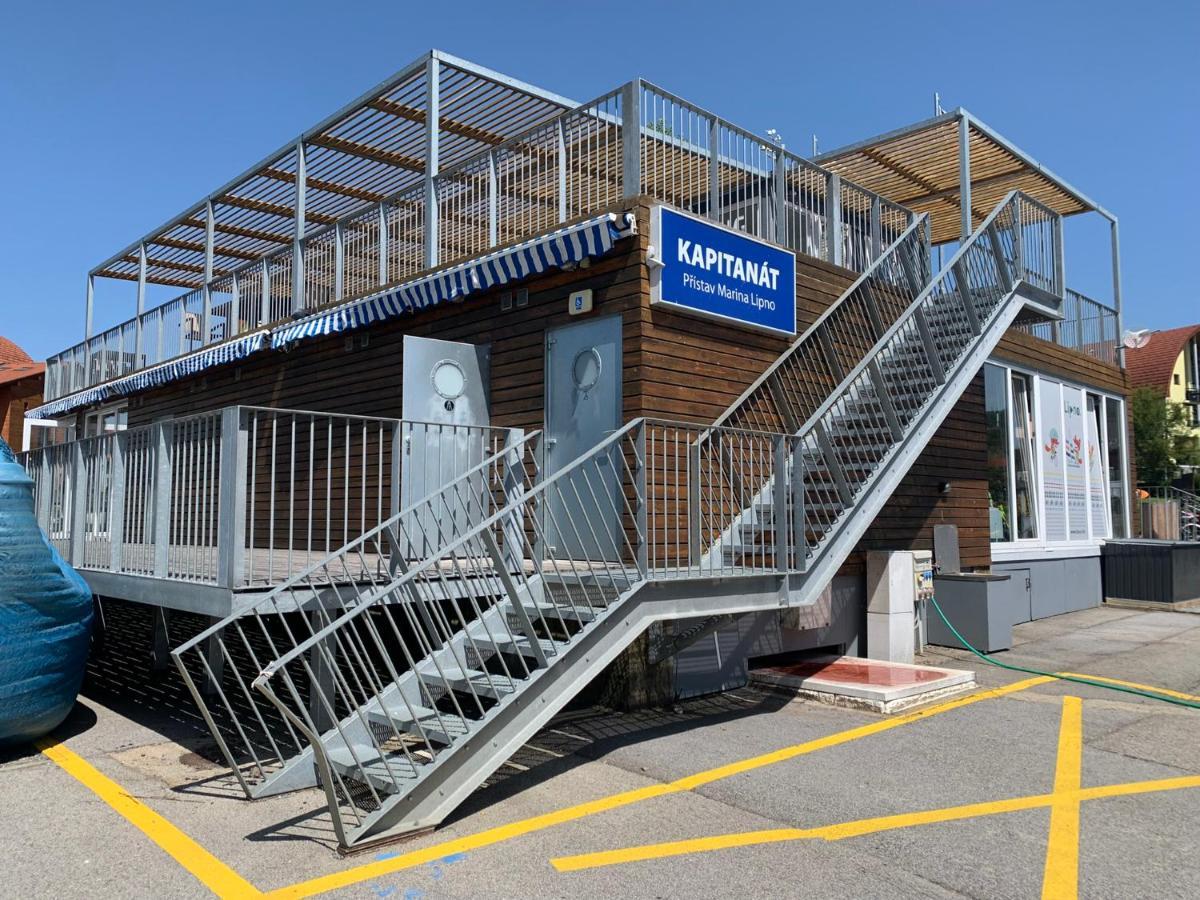 伏尔塔瓦河畔利普诺 Ubytovani Na Jachte酒店 外观 照片